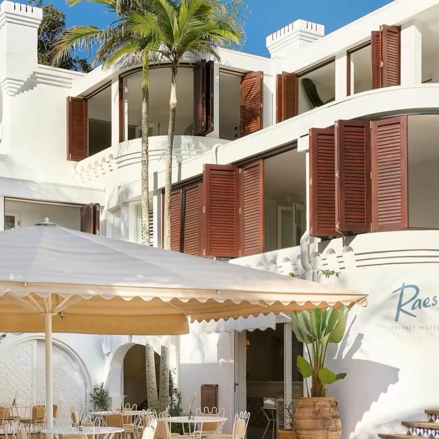 Raes on Wategos, Wategos Beach